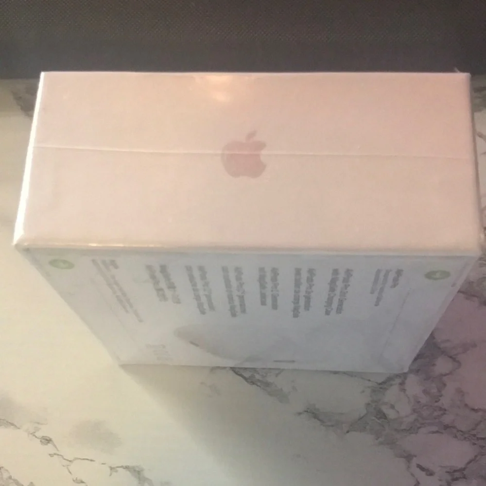 Brand (NEW)‼️ Apple AirPods Pro 2nd Generation